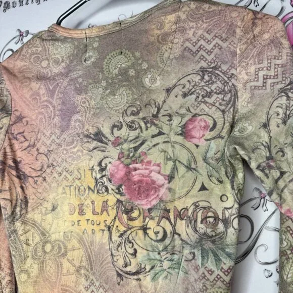 Vintage blues clothing tattoo newspaper 🗞️ style top bling rhinestone studs 🌹 - Picture 6 of 11